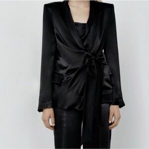 Zara black  satin tie-waist blazer szS